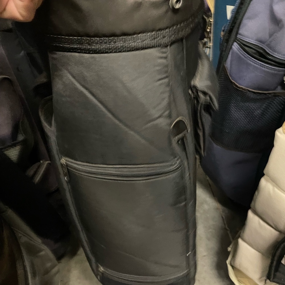 Golf cart bag by Miller Golf 
With 6 Club dividers - Picture 6 of 11
